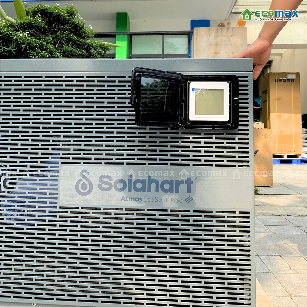 Máy bơm nhiệt Heat Pump Solahart 325 Lít Atmos Eco Split 5kW 12 Màn hình LED cảm ứng trên cục bơm nhiệt Solahart Atmos Eco Split
